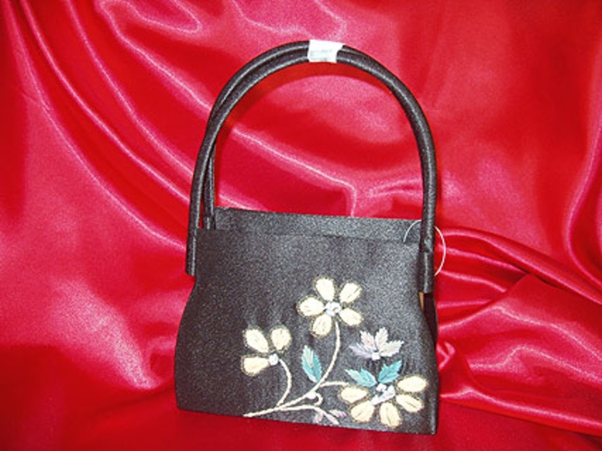 Pretty Evening Bags For Casual Evening Wear