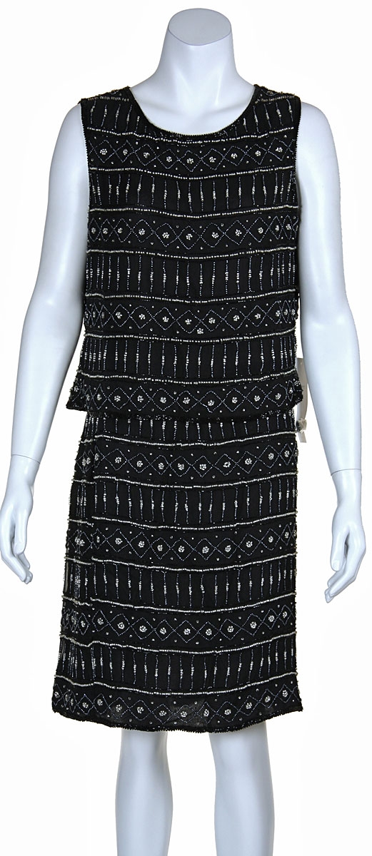 Round Neck Sleeveless Sequined Blouse and Straight Skirt — in Black/Silver