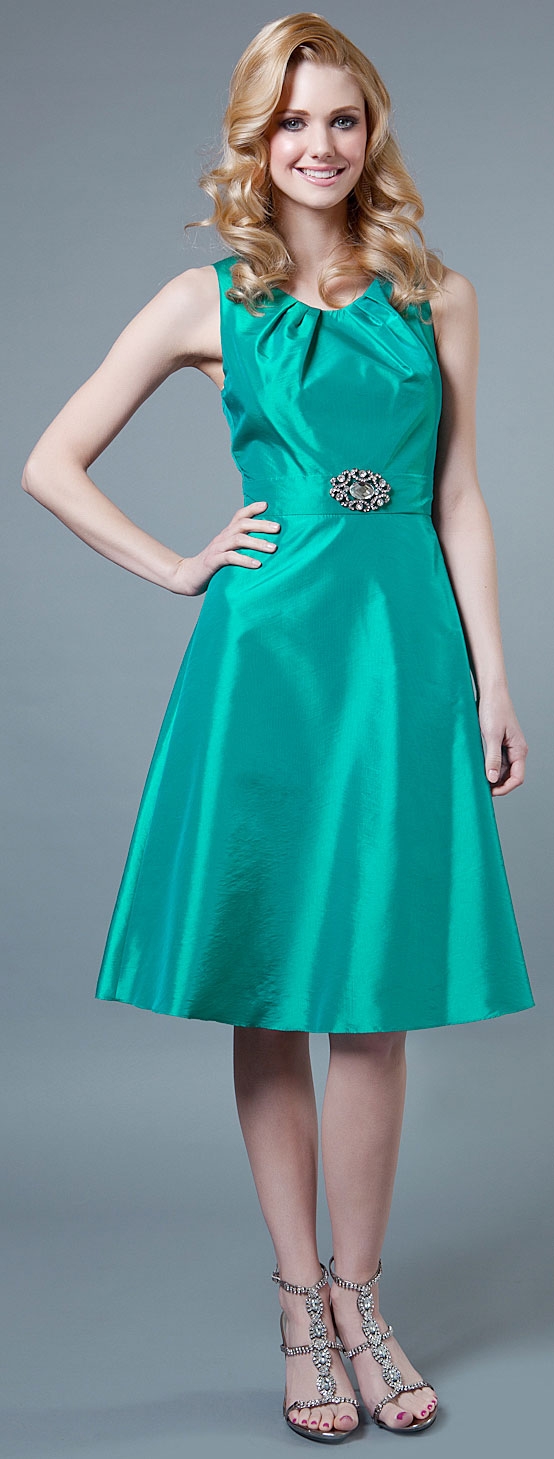 Belted Detail with Brooch Knee Length Dress