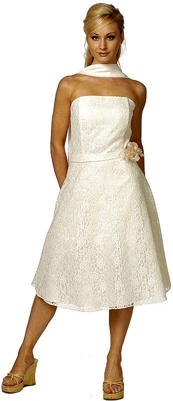 Lace Short Formal Dress with Flower Applique