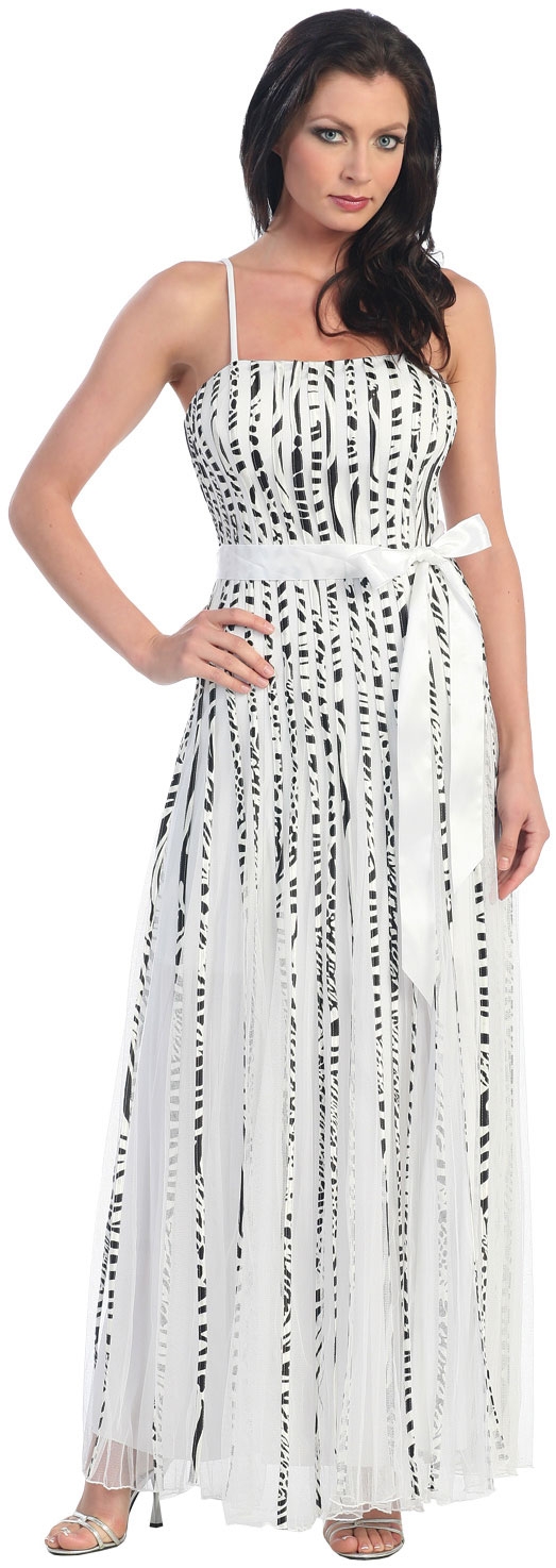 Two Tone Print Long Formal Prom Dress — in White/Black print