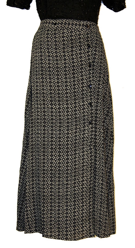 Diamond Print Long Polyester Skirt
